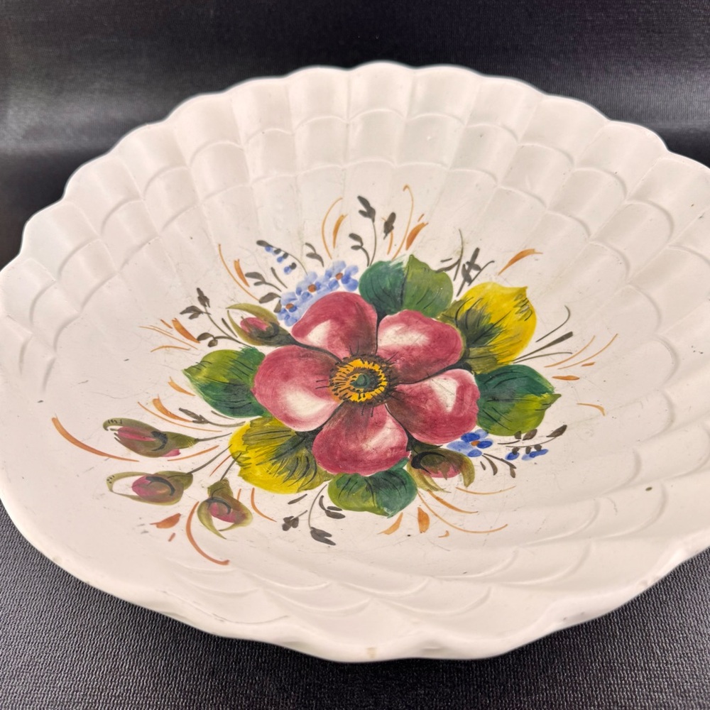 Vintage Italian Pottery Large Scalloped Edge Bowl Hand Painted Florals - Picture 2 of 7